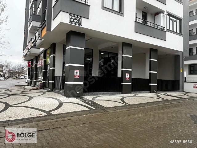 ATATÜRK CADDESİNDE SATILIK 390 m2 KÖŞE BAŞI İSKANLI DÜKKAN - Görsel 15