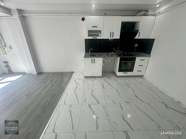 ESTORIADAN EĞİTİMCİLER YANI KULLANIŞLI SIFIR 1+1 KİRALIK DAİRE - Görsel 4