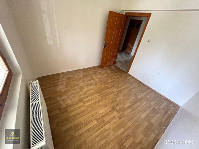 HİLALDEN ÜÇKIZLAR CAMİ YAKINI 3+1 ÖN CEPHE GİRİŞ KAT CADDEYE YAKIN - Görsel 9