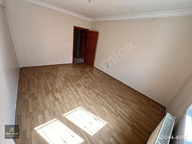 HİLALDEN ÜÇKIZLAR CAMİ YAKINI 3+1 ÖN CEPHE GİRİŞ KAT CADDEYE YAKIN - Görsel 14