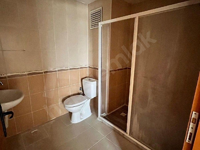 HİLALDEN ÜÇKIZLAR CAMİ YAKINI 3+1 ÖN CEPHE GİRİŞ KAT CADDEYE YAKIN - Görsel 16