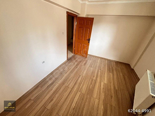 HİLALDEN ÜÇKIZLAR CAMİ YAKINI 3+1 ÖN CEPHE GİRİŞ KAT CADDEYE YAKIN - Görsel 18
