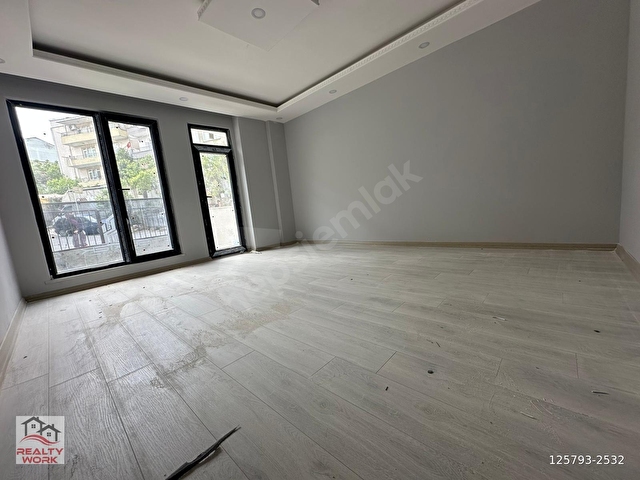 GİRİŞ ÜSTÜ GENİŞ 2+1 KAPALI OTOPARKLI LÜKS DAİRE - Görsel 19