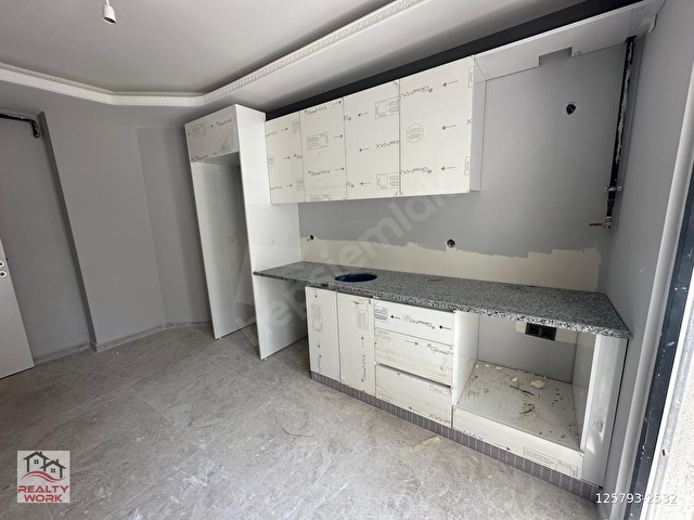 GİRİŞ ÜSTÜ GENİŞ 2+1 KAPALI OTOPARKLI LÜKS DAİRE - Görsel 5