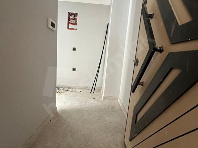 GİRİŞ ÜSTÜ GENİŞ 2+1 KAPALI OTOPARKLI LÜKS DAİRE - Görsel 24