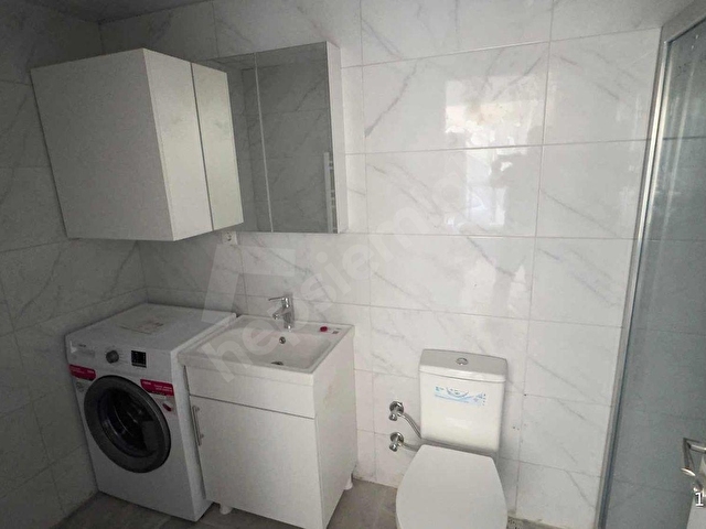 ŞİRİNYER Laleli Mah. TERASLI EMSALSİZ EŞYALI OTOPARKLI 1+1 - Görsel 7