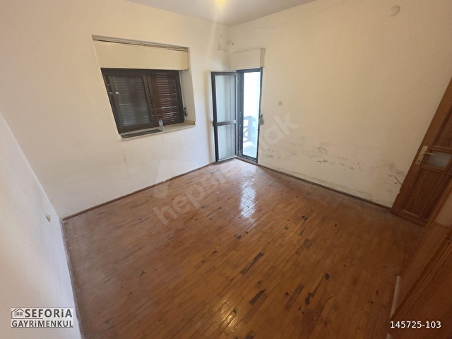 gümüldürde denize sıfır havuzlu site içinde 3+1 villa - Görsel 7