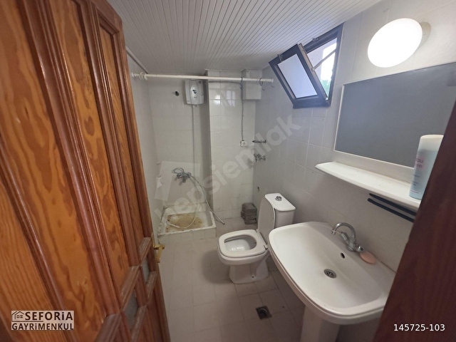gümüldürde denize sıfır havuzlu site içinde 3+1 villa - Görsel 9