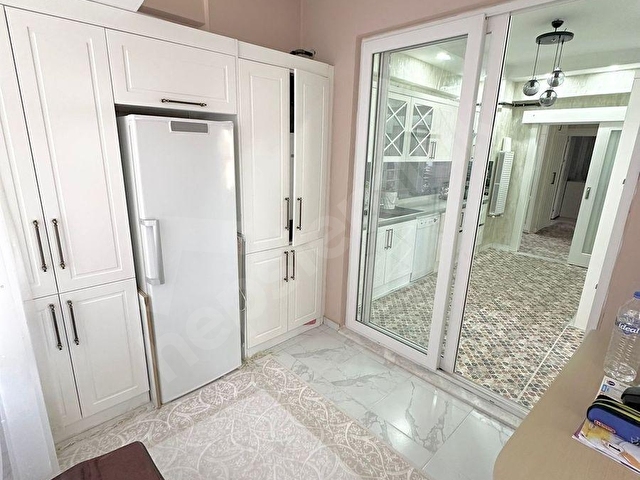 MUHTEŞEM KONUMDA S.İÇERİSİNDE ARAKAT CAM BALKONLU 3,5+1 DAİRE..! - Görsel 5