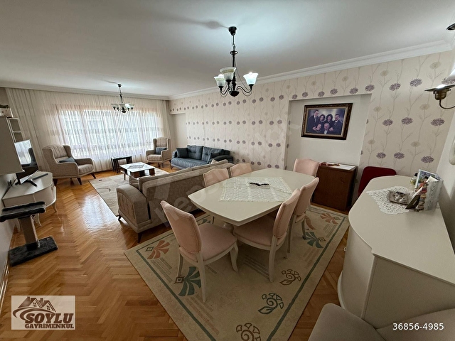 SOYLUDAN NACİ ÇAKIR MAHALLESİNDE İLKER - SİNAN CADDESİ KESİŞİMİ 4+1+2 BANYOLU, 175 M2 ÜÇ BALKONLU - Görsel 8