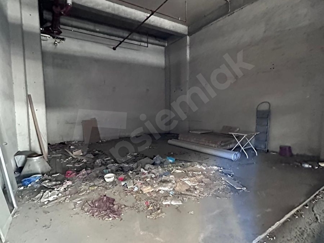 SUR YAPI MİRAGE ÇARŞIDA NA-TAMAM KİRALIK 134 m2 DÜKKAN - Görsel 2