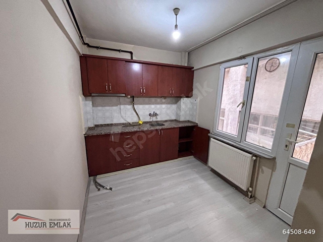 ABDURRAHMAN MAH KİRALIK DAİRE ARA KAT 3+1 110M2 KAPALI BALKONLU - Görsel 10