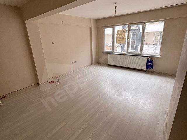ABDURRAHMAN MAH KİRALIK DAİRE ARA KAT 3+1 110M2 KAPALI BALKONLU - Görsel 3