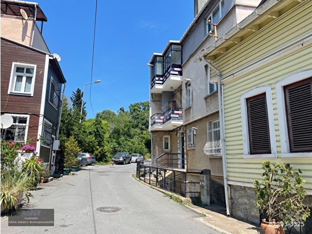Yeniköyde Boğaz Manzaralı Yenilenmiş 2+1 Kiralık Daire - Görsel 11