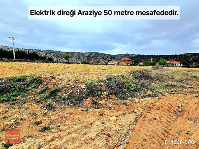 UŞAK KARAHALLI KAVAKLIDA KÖYİÇİ 4505 m2 ÇİFTLİK İMARLI 110m2 VİLLA YAPILABİLİR. AÇIKLAMAYI OKUYUNUZ - Görsel 19