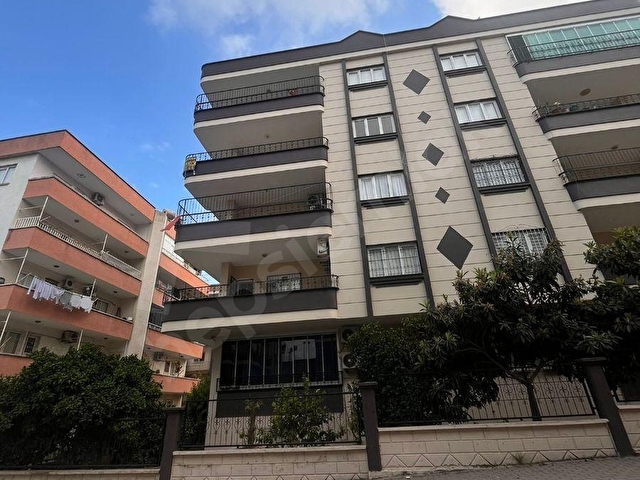 Tarsus Kırklarsırtında Asansörlü, Merkezi Konumlu Kiralık 4+1 Daire