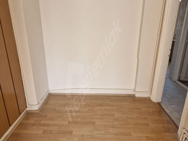 BAŞVEKİL EMLAKTAN ÇAPA BAŞVEKİL CD. ÜZERİ 3.KAT 2+1 75M2 DAİRE - Görsel 7