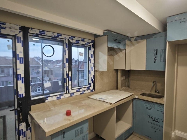 BAHÇELİEVLER METRO YAKINI SATILIK SIFIR 2+1 ARAKAT LÜKS DAİRE - Görsel 3