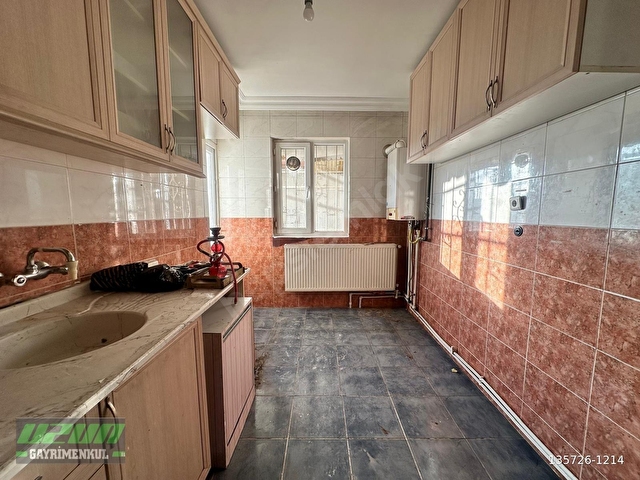 ETLİK LİSESİ YAKINI KAT KONUMUNDA 3+1 120M2 KİRALIK DAİRE