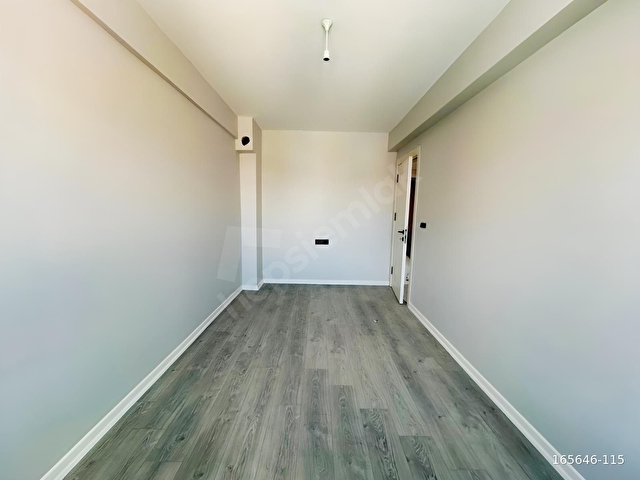 ŞARHÖYÜK MAH. ÇEVREYOLU YAKINI BALKONLU SATILIK 1+1 DAİRE - Görsel 8