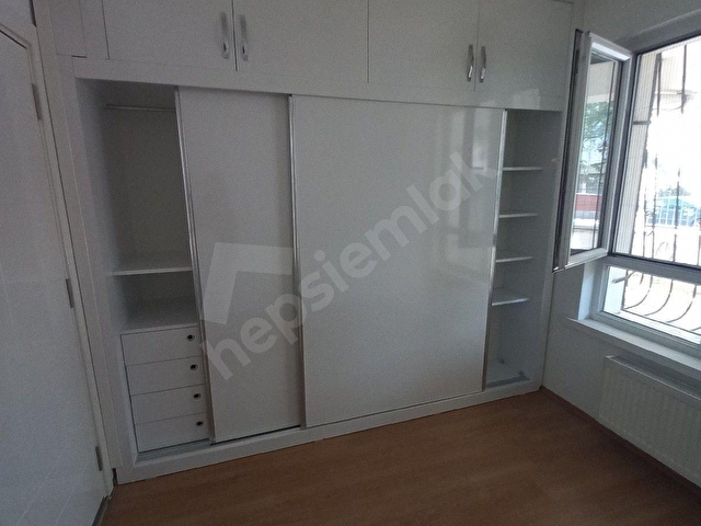 Övecler Kabil Caddesi yakini 3+1 Full Yapili yüksek giris Altta daire var, k.garajli, Asansorlu - Görsel 8