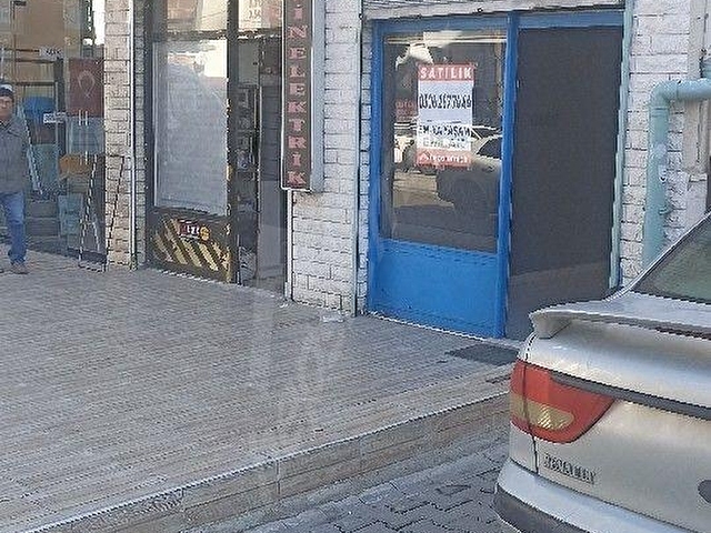 EM-KA YAŞAMDAN SANCAK MAH.TİFLİS CADDESİ ÜZERİNDE 15+15= 30 M2 DÜKKAN