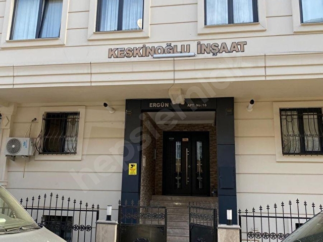 GÜLEN EMLAKDAN KÇEKMECE CUMHURİYET MAH. GENİŞ KULLANIMLI SATILIK DUBLEKS - Görsel 3