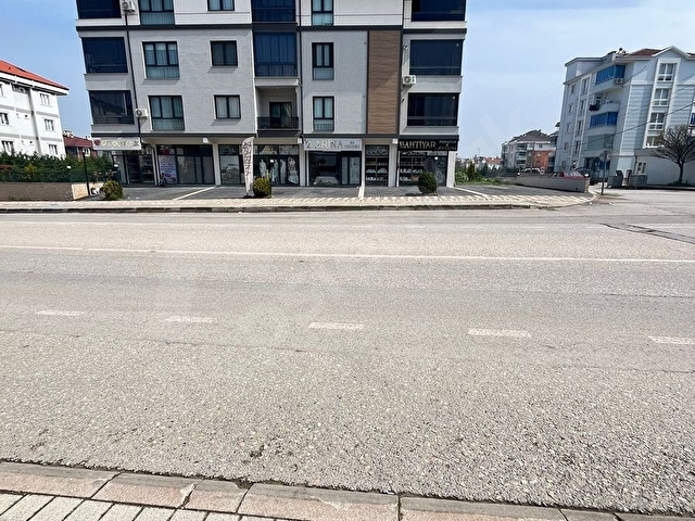 KİRALIK VEYA SATILIK MERKEZİ KONUMDA BODRUMLU KAT DÜKKAN - Görsel 16