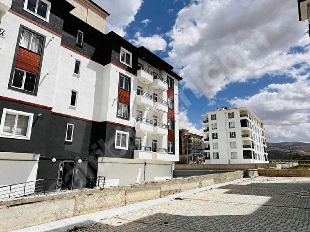 TOROS MAHALLESİNDE ARAKAT G.BATI CEPHELİ SATILIK SIFIR 1+1 DAİRE - Görsel 15