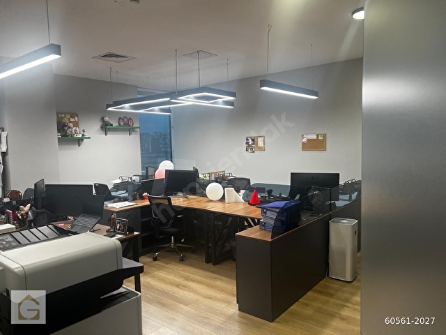 Bahçelievler Business Port Plazada Satılık Ofis Katı