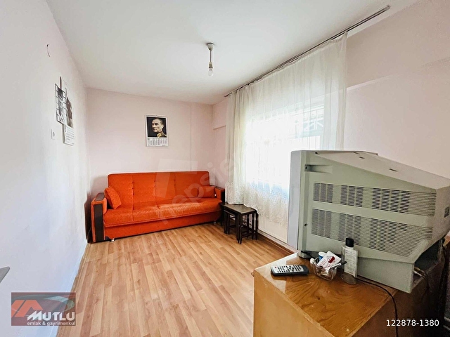 *ACİL FIRSAT* 3+1,KOMBİLİ SOKULLU CADDEYE 2 BİNA BAHÇE ÇIKIŞLI - Görsel 4