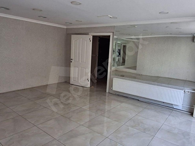 İzmir Caddesi Sümer Sokağı Köşesinde Ön Cephe 1+1 Ofis - Görsel 2