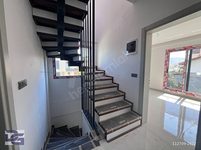 URLA İÇMELERDE TAM MÜSTAKİL SATILIK VİLLA - Görsel 23