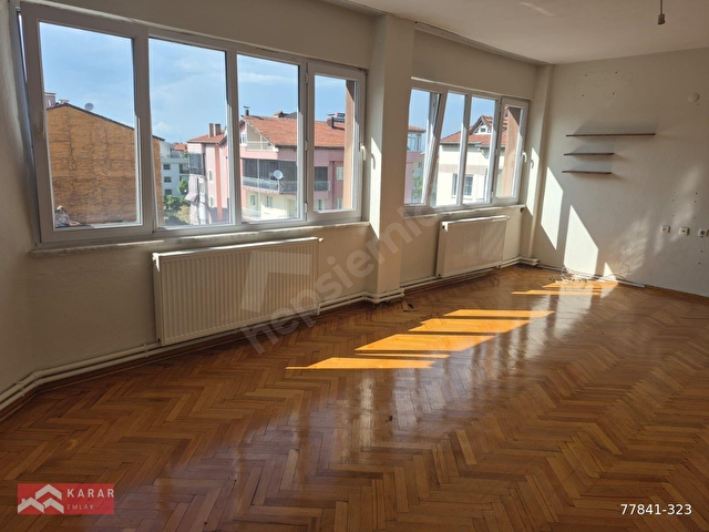KARAR EMLAKTAN KİREMİTÇİDE 3+1 135M2 KOMBİLİ BAKIMLI ARAKAT DAİR - Görsel 18
