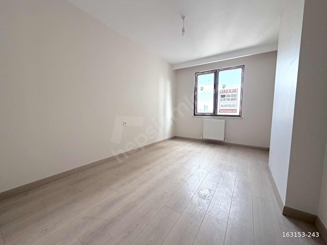 ESENEVLER Y.EMRE CADDESİ ÜSTÜ SIFIR BİNADA K.OTOPARKLI 2+1 65m² - Görsel 20