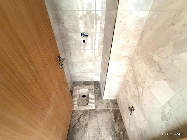 ESENEVLER Y.EMRE CADDESİ ÜSTÜ SIFIR BİNADA K.OTOPARKLI 2+1 65m² - Görsel 29