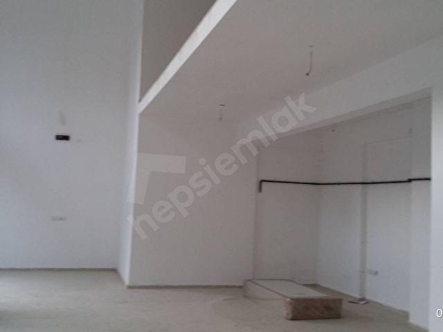 SAHİBİNDEN CADDEDE GENİŞ CEPHELİ (270m2 ye ÇIKARILABİLİR) DÜKKAN - Görsel 3