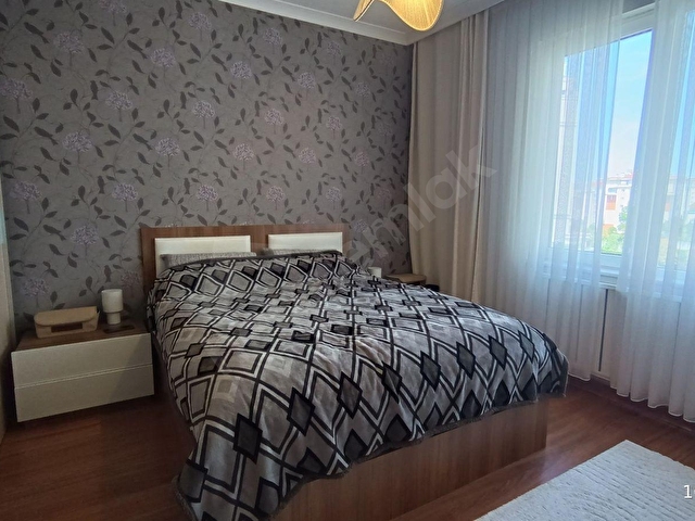 UPHİLL COURT YENİ EŞYALI TEMİZ FERAH 1+1 KİRALIK DAİRE - Görsel 13