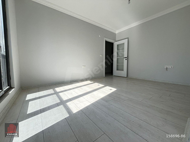 KARACADAN ÖN CEPHE EBEVEYN BANYOLU 2+1 ARA KAT DAİRE - Görsel 4