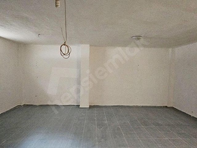 ÇEKMEKÖY CUMHURİYET DMKRASİ CD CEPHE TABELA DEĞERİ YÜKSEK DÜKKAN - Görsel 11