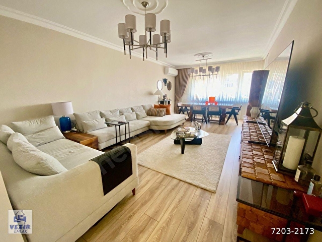 Maltepe yalı mahallesinde Marmara deniz sitesinde ultra lüx 3+1