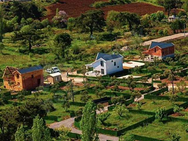BERK EMLAKTAN MENDERES YENİKÖYDE SATILIK SİTE İÇİNDE BAHÇELER - Görsel 15
