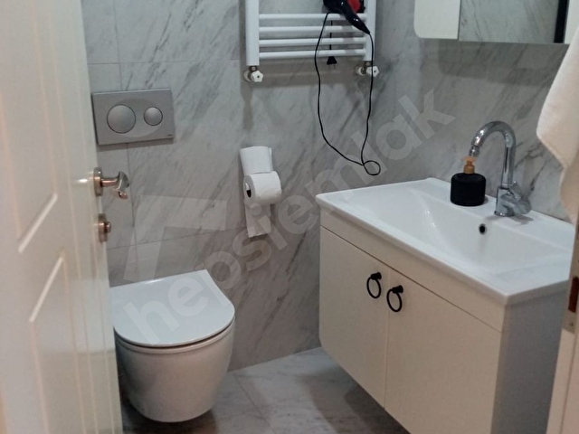 SALON MUTFAK AYRI GENİŞ 2+1 GÜZEL KONUMDA FIRSAT DAİRE - Görsel 11