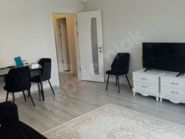 SALON MUTFAK AYRI GENİŞ 2+1 GÜZEL KONUMDA FIRSAT DAİRE