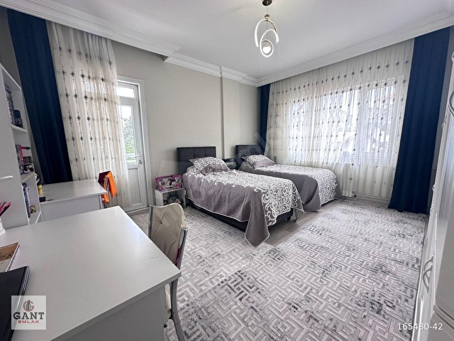 İBRAHİMLİ DUİSBUR BULVARI SATILIK BAKIMLI ARA KAT 4+1 DAİRE - Görsel 13