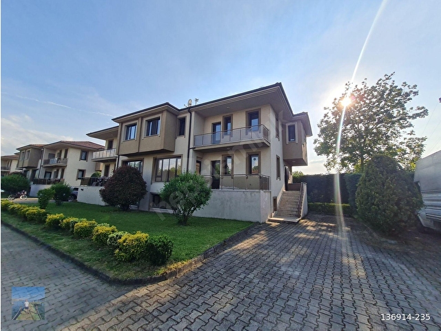 AKÇAKOCA ELİTDEN DÜZCE MERKEZDE SİTE İÇERİSİNDE KİRALIK TRIBLEKS VİLLA - Görsel 2