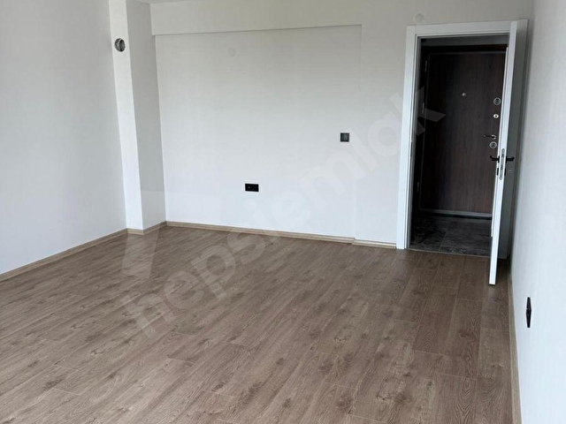 AYKUT OZAN CAD. ÜZERİ KÖŞE KONUMLU ÖNÜ AÇIK LÜKS 3+1 SATILIK DAİRE - Görsel 24