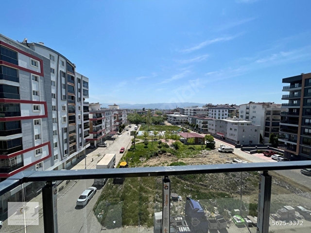 AYKUT OZAN CAD. ÜZERİ KÖŞE KONUMLU ÖNÜ AÇIK LÜKS 3+1 SATILIK DAİRE