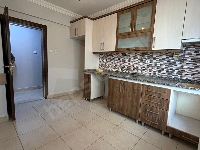 ÇEÇENDEN 2+1 BÜYÜKLÜĞÜNDE SATILIK 1+1 AYRI MUTFAKLI DAİRE FIRSAT - Görsel 17