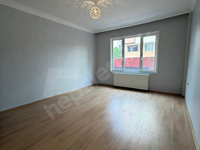 ÇEÇENDEN 2+1 BÜYÜKLÜĞÜNDE SATILIK 1+1 AYRI MUTFAKLI DAİRE FIRSAT - Görsel 4